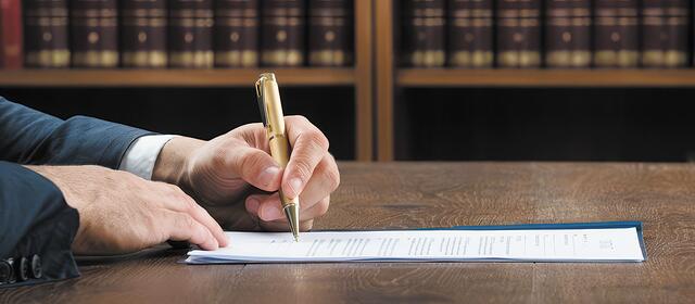 Κληρονομιά χωρίς διαθήκη: Όλα τα σενάρια – Τι αλλάζει στα «αδελφομοίρια» και για συμβίους