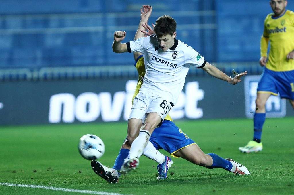 Ο Κωνσταντέλιας εναντίον του Ολυμπιακού