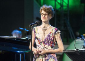 Λένια Ζαφειροπούλου: «Χρειάζεται ένα αντικίνημα στη μανία της αυτοβελτίωσης»