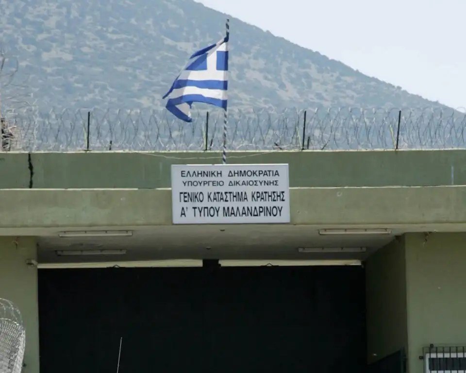 Μαχαίρωσαν Αλβανό εκτελεστή στις φυλακές Μαλανδρίνου – Είχε συλληφθεί για την απόπειρα δολοφονίας του Γιάννη Λάλα
