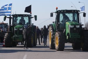 Αγρότες: Μετά την «ανακωχή» των διακοπών έρχεται η μάχη της Κυριακής