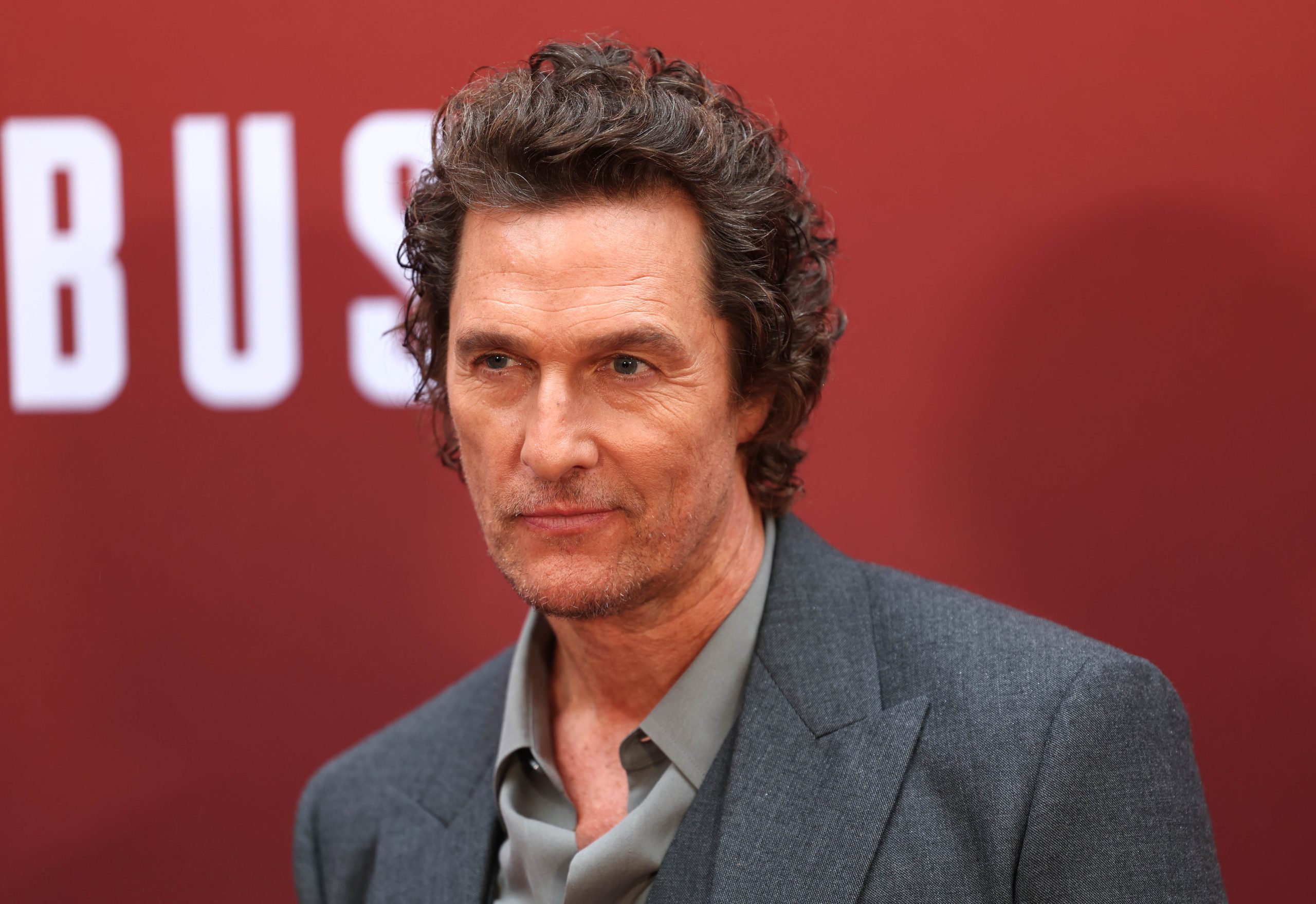 &laquo;Alright, alright, alright&raquo;&hellip; &alpha;&lambda;&lambda;ά &mu;&epsilon; ά&delta;&epsilon;&iota;&alpha;: &Eta; &mu;ά&chi;&eta; &tau;&omicron;&upsilon; &Mu;&alpha;&kappa;&Kappa;ό&nu;&alpha;&chi;&iota; &mu;&epsilon; &tau;&eta;&nu; &tau;&epsilon;&chi;&nu;&eta;&tau;ή &nu;&omicron;&eta;&mu;&omicron;&sigma;ύ&nu;&eta;