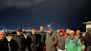 Στο μπλόκο της Πάτρας ο Γιώργος Παπανδρέου: «Οι αγρότες ζητούν δικαιοσύνη όχι υποσχέσεις»