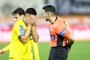 ΠΑΕ Παναιτωλικός: «Απορούμε πως είναι δυνατόν να λειτουργούν τόσο απροκάλυπτα άνθρωποι που υποτίθεται καλούνται να απονείμουν ποδοσφαιρική δικαιοσύνη.»