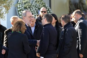 Γιώργος Παπαδάκης: To τελευταίο αντίο στο Αποτεφρωτήριο Ριτσώνας