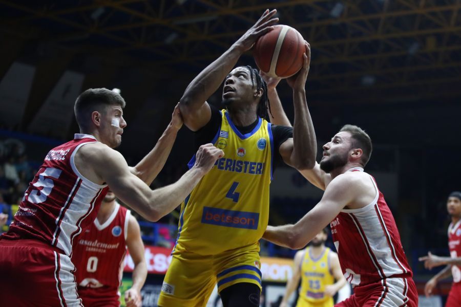 Το Περιστέρι υπέταξε τη Σαραγόσα και πέρασε στα προημιτελικά του Europe Cup (86-70)