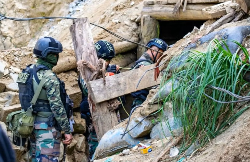 Τρεις νεκροί και επτά αγνοούμενοι ανθρακωρύχοι από επίθεση εγκληματικής ομάδας στο Περού