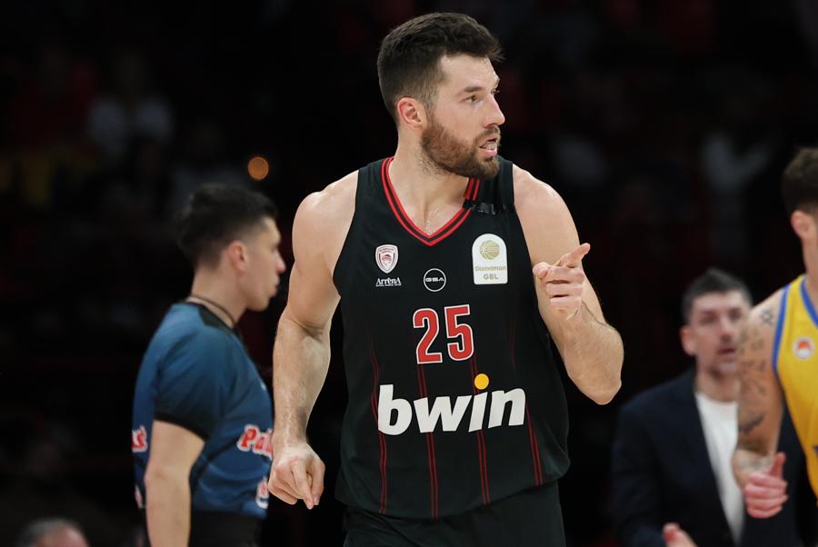 Ολυμπιακός – Περιστέρι 94-71: Ο Πίτερς «έλαμψε» και οι ερυθρόλευκοι παραμένουν αήττητοι