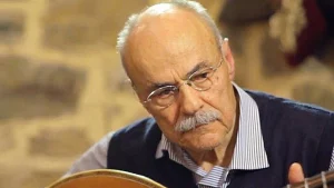 Γιάννης Ξυλούρης: Με λαούτα, μαντολίνα και μαντινάδες το «τελευταίο αντίο»