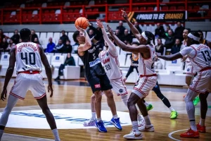 Προμηθέας – Σαλόν 82-92: Πρόωρο τέλος στο ευρωπαϊκό ταξίδι των Πατρινών και αποκλεισμός από το BCL