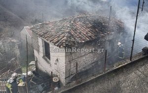 Με εγκαύματα στο νοσοκομείο ηλικιωμένος μετά από φωτιά στο σπίτι του στη Φθιώτιδα