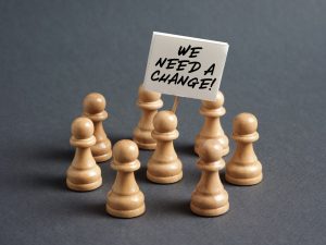 Αυτοδύναμη είναι σήμερα μόνο η ανάγκη πολιτικής αλλαγής