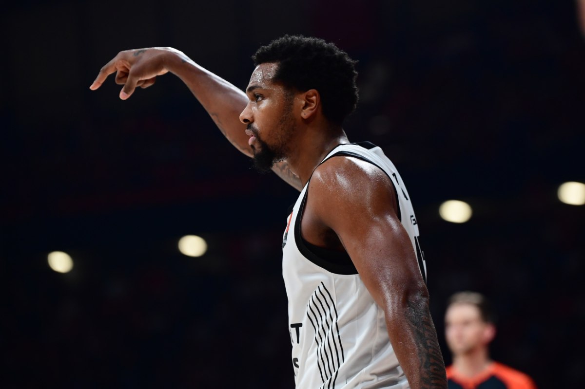 &Eta; &alpha;&iota;&nu;&iota;&gamma;&mu;&alpha;&tau;&iota;&kappa;ή &alpha;&nu;ά&rho;&tau;&eta;&sigma;&eta; &tau;&omicron;&upsilon; &Tau;&zeta;ό&omicron;&upsilon;&nu;&sigmaf; &pi;&omicron;&upsilon; &epsilon;&nu;&delta;&iota;&alpha;&phi;έ&rho;&epsilon;&iota; &tau;&omicron;&nu; &Omicron;&lambda;&upsilon;&mu;&pi;&iota;&alpha;&kappa;ό &kappa;&alpha;&iota; &omicron;&iota; &epsilon;&xi;&epsilon;&lambda;ί&xi;&epsilon;&iota;&sigmaf; &tau;&omega;&nu; &epsilon;&pi;ό&mu;&epsilon;&nu;&omega;&nu; &omega;&rho;ώ&nu;