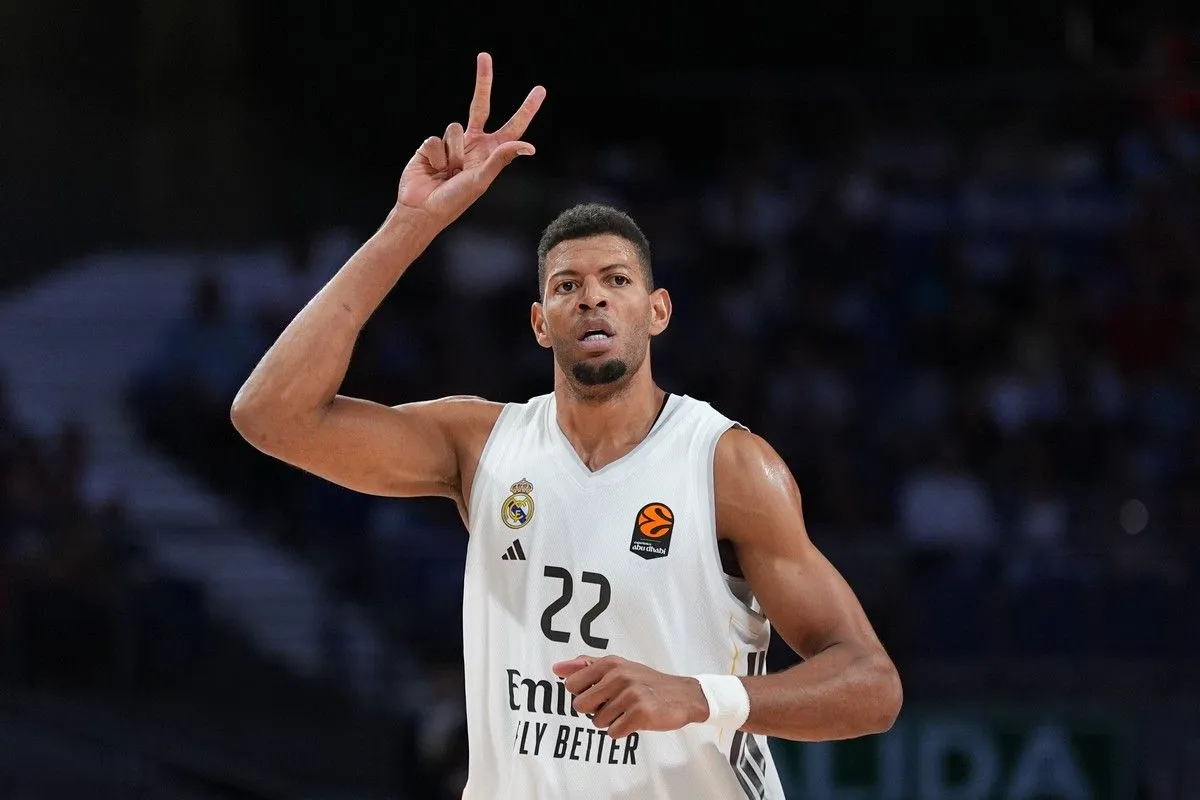 EuroLeague: &Omicron; &Tau;&alpha;&beta;ά&rho;&epsilon;&sigmaf; έ&gamma;&iota;&nu;&epsilon; &omicron; &kappa;&omicron;&rho;&upsilon;&phi;&alpha;ί&omicron;&sigmaf; &rho;&iota;&mu;&pi;ά&omicron;&upsilon;&nu;&tau;&epsilon;&rho; &sigma;&tau;&eta;&nu; &iota;&sigma;&tau;&omicron;&rho;ί&alpha; &tau;&eta;&sigmaf; &delta;&iota;&omicron;&rho;&gamma;ά&nu;&omega;&sigma;&eta;&sigmaf;