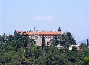 Περιμένουν «Ανάσταση» για τη Χάλκη – Με ποια µορφή θα επαναλειτουργήσει η Θεολογική Σχολή