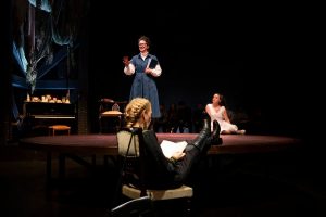 Κλασικό ή οδυνηρά μοντέρνο;