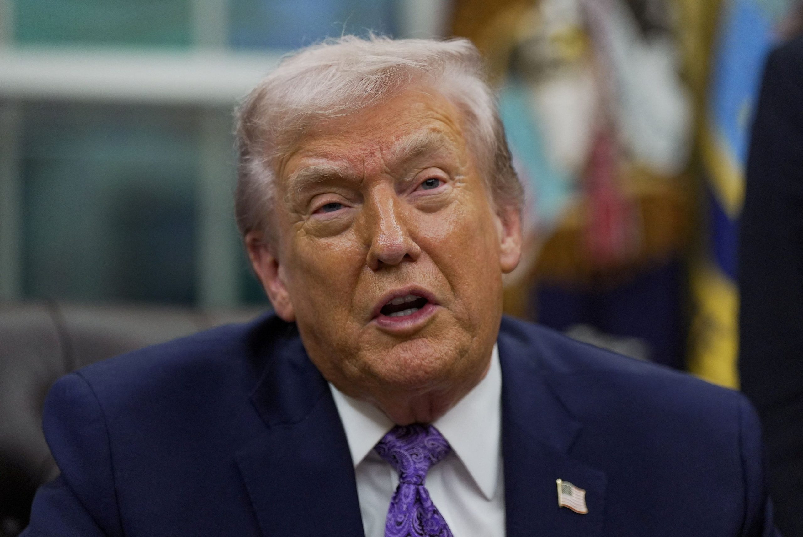 &Tau;&rho;&alpha;&mu;&pi;: &Omicron;&iota; &Eta;&Pi;&Alpha; &pi;&rho;&alpha;&gamma;&mu;&alpha;&tau;&omicron;&pi;&omicron;ί&eta;&sigma;&alpha;&nu; &mu;&epsilon;&gamma;ά&lambda;&eta;&sigmaf; &kappa;&lambda;ί&mu;&alpha;&kappa;&alpha;&sigmaf; &epsilon;&pi;&iota;&chi;&epsilon;ί&rho;&eta;&sigma;&eta; &sigma;&tau;&eta; &Beta;&epsilon;&nu;&epsilon;&zeta;&omicron;&upsilon;έ&lambda;&alpha; &ndash; &Sigma;&tau;&alpha; &chi;έ&rho;&iota;&alpha; &mu;&alpha;&sigmaf; &omicron; &Mu;&alpha;&delta;&omicron;ύ&rho;&omicron;