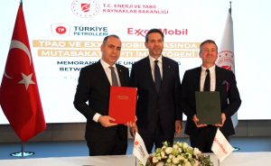 Μνημόνιο συνεργασίας με θυγατρική της ExxonMobil για έρευνες στη Μεσόγειο ανακοίνωσε η Τουρκία