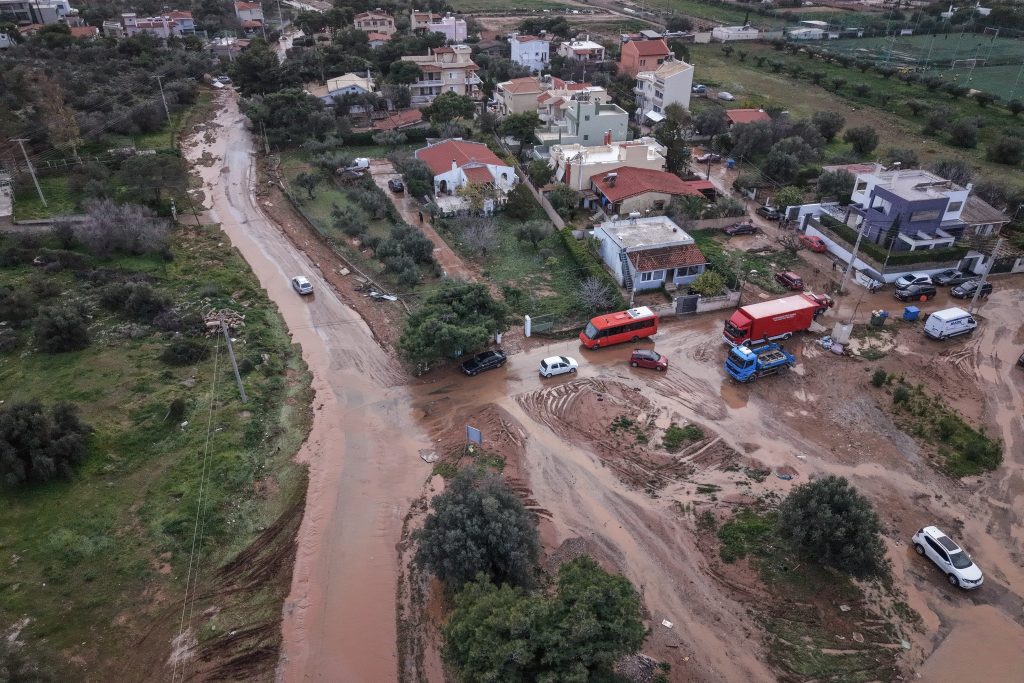 Κακοκαιρία: Γιατί «έπνιξε» τα νότια προάστια – Οι τρεις αιτίες του κατακλυσμού