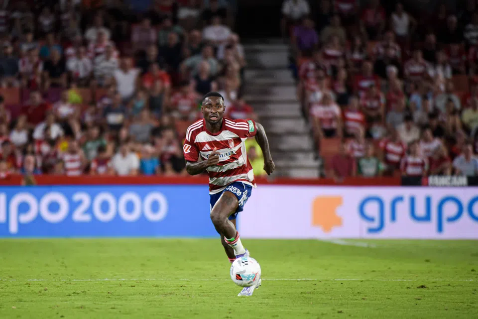 «Κλείδωσε» η άφιξη του Χόνγκλα