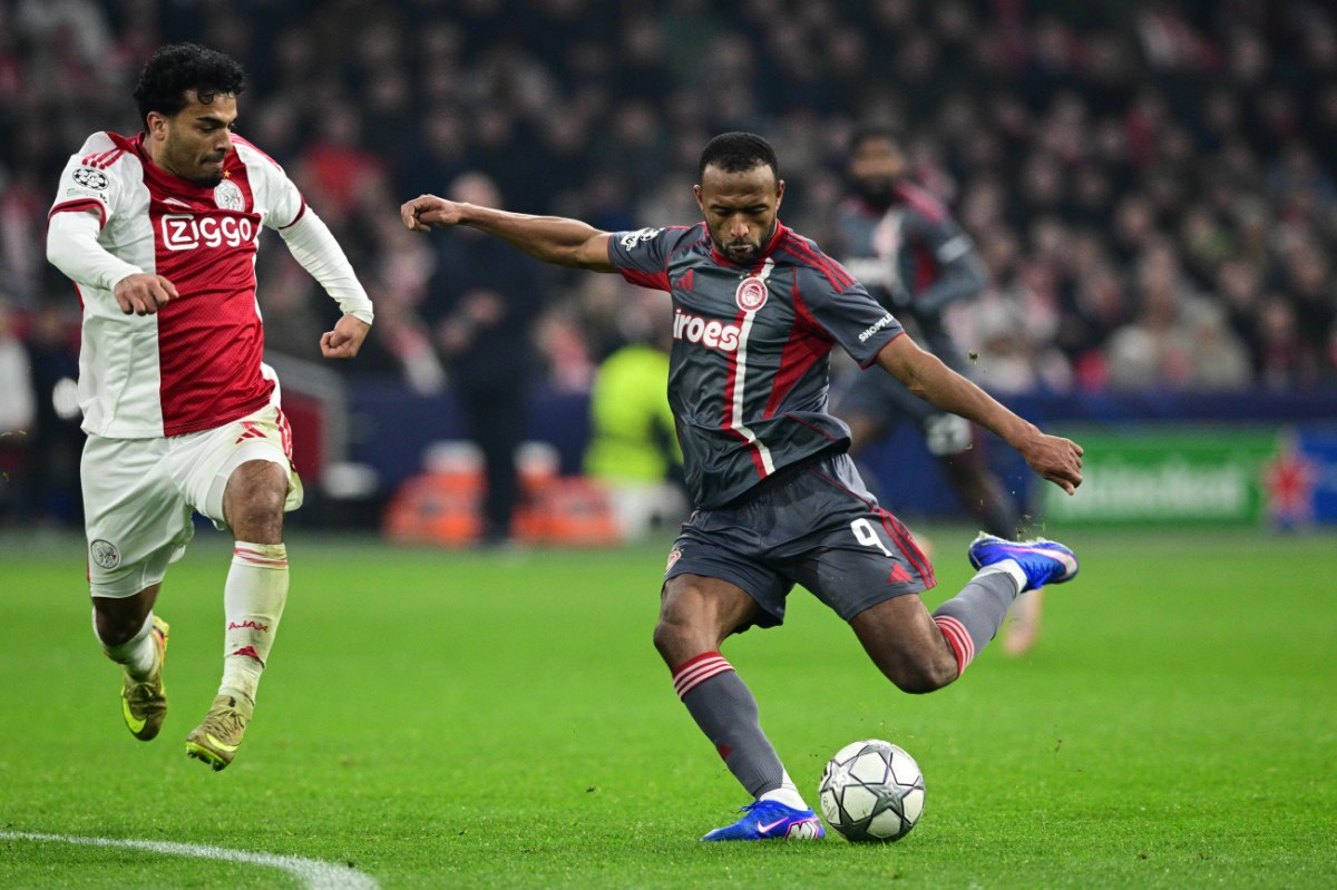 &Rho;&alpha;&nu;&tau;&epsilon;&beta;&omicron;ύ &kappa;&alpha;&iota; &tau;&omicron;&upsilon; &chi;&rho;ό&nu;&omicron;&upsilon; &sigma;&tau;&eta; League Phase &tau;&omicron;&upsilon; Champions League &alpha;&nu; &pi;ά&rho;&epsilon;&iota; &tau;&omicron; &pi;&rho;&omega;&tau;ά&theta;&lambda;&eta;&mu;&alpha; &omicron; &Omicron;&lambda;&upsilon;&mu;&pi;&iota;&alpha;&kappa;ό&sigmaf;