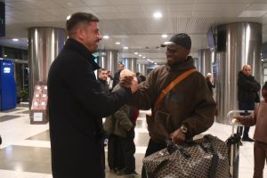 Έφτασε στη Θεσσαλονίκη ο Χόνγκλα για τον Άρη