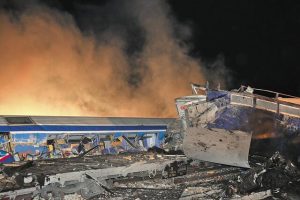 «Το ξυλόλιο ήρθε από έναν πολιτικό στη ζωή μας»