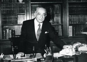 Αν ζούσε ο…  Κωνσταντίνος Τσάτσος: Η προτεραιότητα είναι μία, η Παιδεία