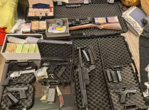 Κύκλωμα λαθραίων τσιγάρων: Οι «εγκέφαλοι» και ο τρόπος δράσης – Ο κινέζος, το καρούμπαλο και τα τσουβάλια