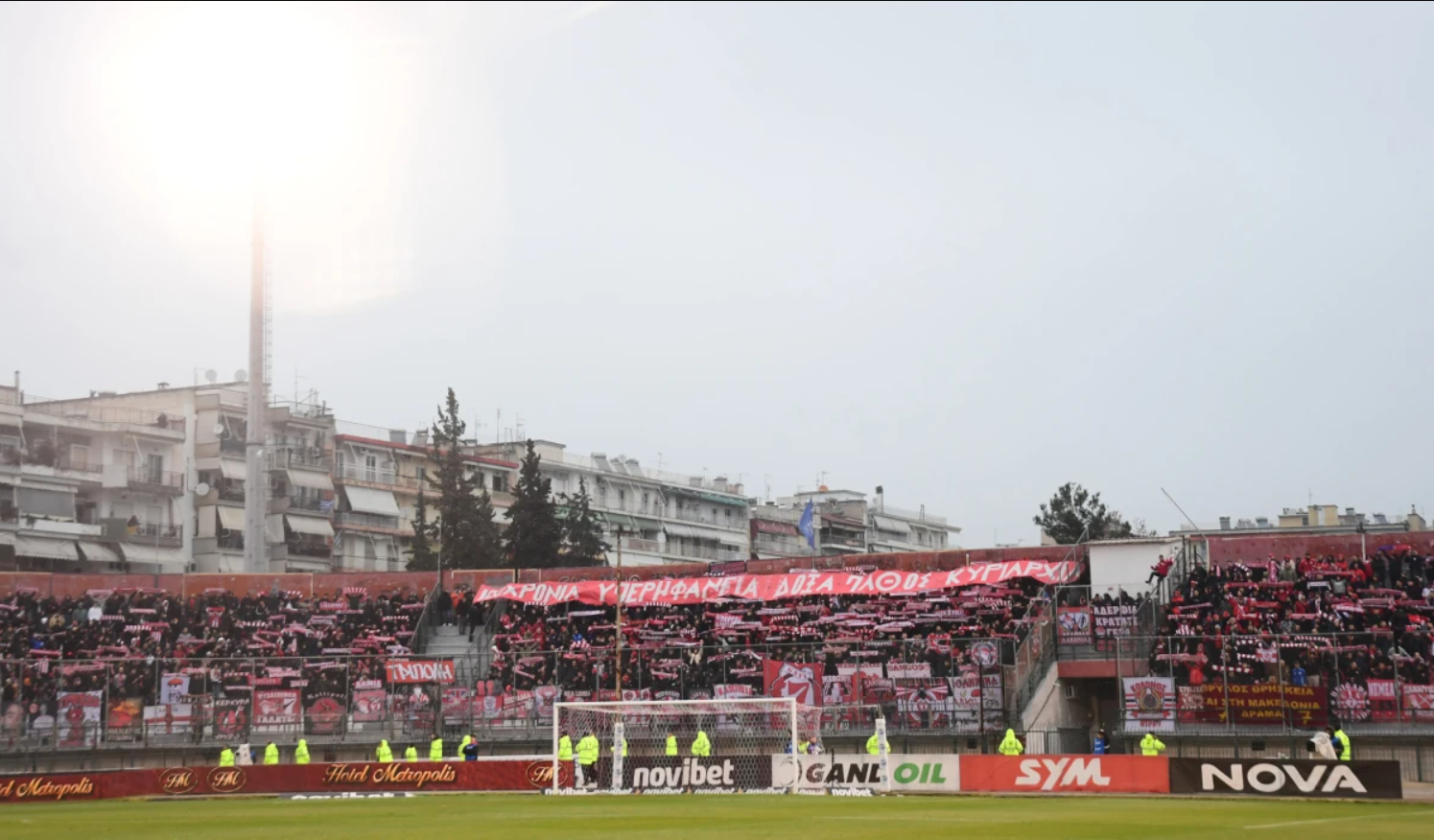 &Mu;&epsilon; &pi;ά&nu;&omega; &alpha;&pi;ό 4.000 &omicron;&pi;&alpha;&delta;&omicron;ύ&sigmaf; &sigma;&tau;&iota;&sigmaf; &Sigma;έ&rho;&rho;&epsilon;&sigmaf; &omicron; &Omicron;&lambda;&upsilon;&mu;&pi;&iota;&alpha;&kappa;ό&sigmaf;