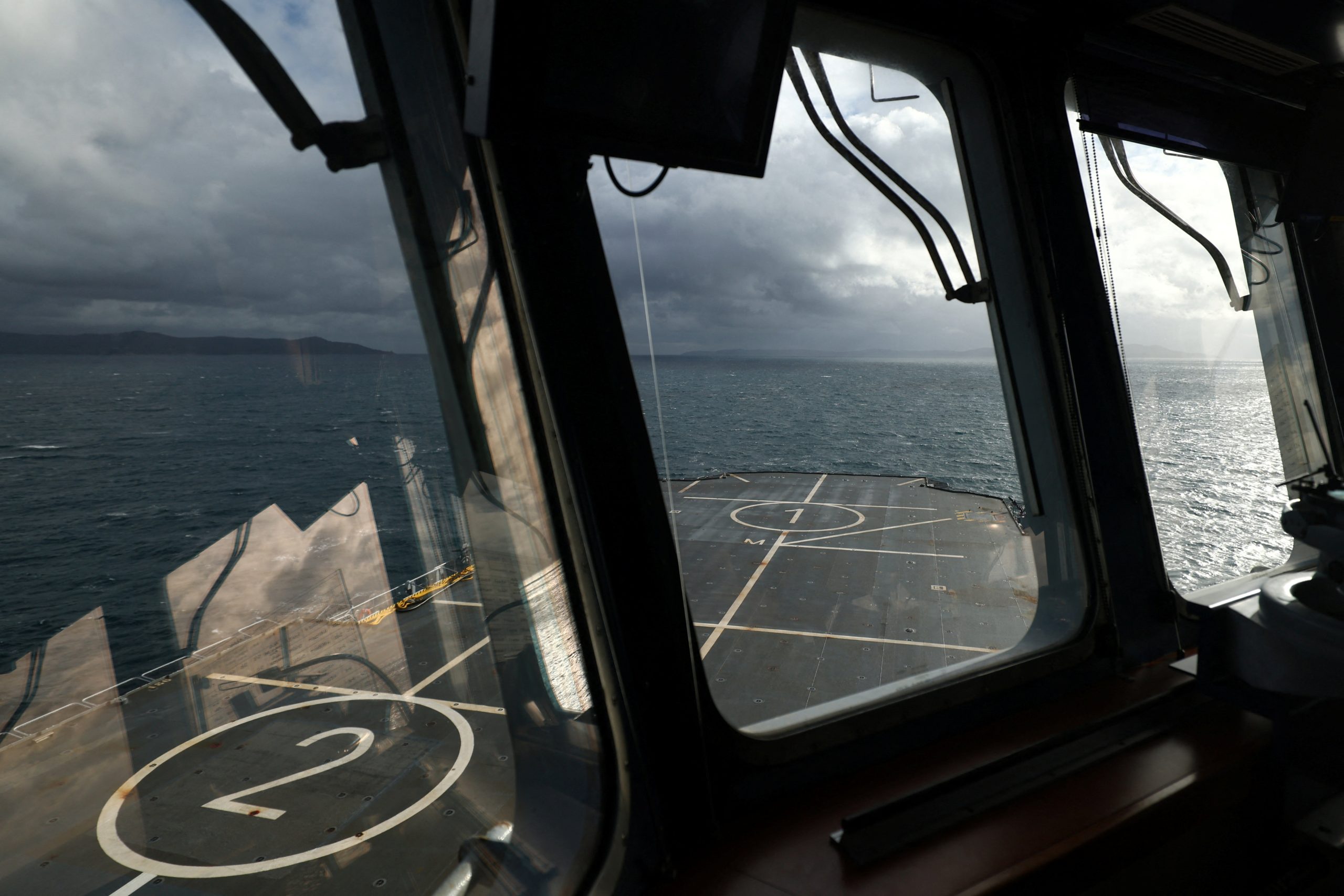 &Alpha;&nu;&eta;&sigma;&upsilon;&chi;ί&alpha; &sigma;&epsilon; &Epsilon;&upsilon;&rho;ώ&pi;&eta; &kappa;&alpha;&iota; &Nu;&Alpha;&Tau;&Omicron; &mu;&epsilon;&tau;ά &tau;&iota;&sigmaf; &upsilon;&pi;&omicron;&theta;έ&sigma;&epsilon;&iota;&sigmaf; &kappa;&alpha;&tau;&alpha;&sigma;&kappa;&omicron;&pi;&epsilon;ί&alpha;&sigmaf; &pi;&omicron;&upsilon; &laquo;έ&sigma;&kappa;&alpha;&sigma;&alpha;&nu;&raquo; &sigma;&epsilon; &Epsilon;&lambda;&lambda;ά&delta;&alpha; &kappa;&alpha;&iota; &Gamma;&alpha;&lambda;&lambda;ί&alpha;