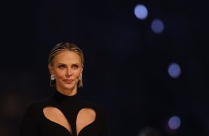 Συγκλονίζει η Σαρλίζ Θερόν: «Φωτογράφος με κακοποιούσε λεκτικά επί 15 ώρες» – Η σεξουαλική παρενόχληση που υπέστη