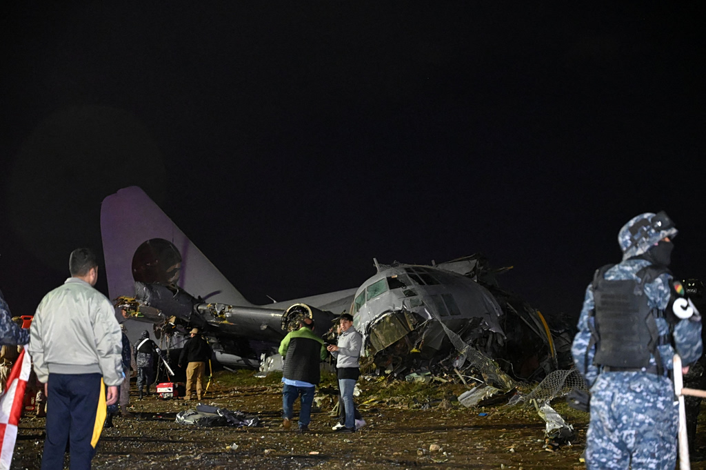 Τραγωδία στη Βολιβία: Τουλάχιστον 20 νεκροί από πτώση ελικοπτέρου σε αυτοκίνητα