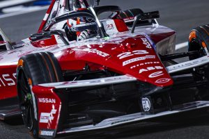 Η Nissan Formula E Team ανεβαίνει στο βάθρο
