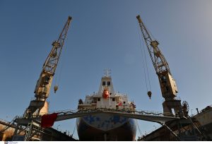 ΟΝΕΧ Ναυπηγεία Σύρου: Σε λειτουργία και πάλι μετά από 15 χρόνια το σύστημα ανέλκυσης πλοίων Syncrolift