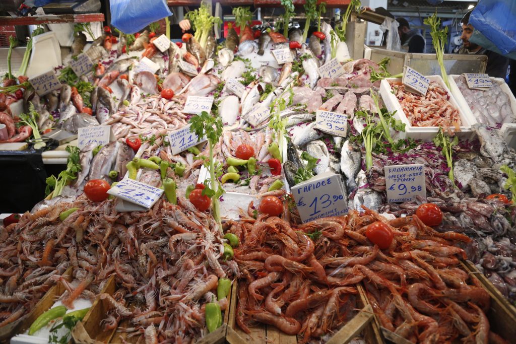 Καθαρά Δευτέρα 2026: Ποια καταστήματα είναι ανοιχτά – Τι ισχύει για σούπερ μάρκετ και Βαρβάκειο