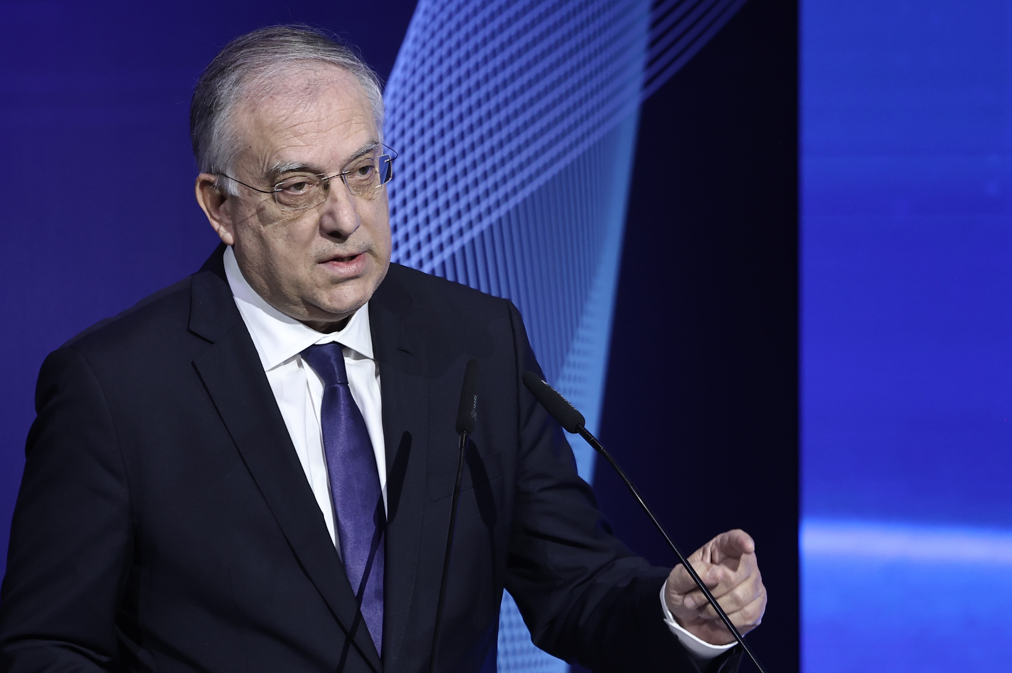 &Tau;. &Theta;&epsilon;&omicron;&delta;&omega;&rho;&iota;&kappa;ά&kappa;&omicron;&sigmaf;: &Sigma;&tau;ό&chi;&omicron;&sigmaf; &eta; &nu;&alpha;&upsilon;&pi;ή&gamma;&eta;&sigma;&eta; &pi;&lambda;&omicron;ί&omega;&nu; LNG &kappa;&alpha;&iota; &sigma;&tau;&eta;&nu; &Epsilon;&lambda;&epsilon;&upsilon;&sigma;ί&nu;&alpha; &ndash; &Nu;έ&epsilon;&sigmaf; &kappa;&alpha;&iota; &kappa;&alpha;&lambda;&omicron;&pi;&lambda;&eta;&rho;&omega;&mu;έ&nu;&epsilon;&sigmaf; &theta;έ&sigma;&epsilon;&iota;&sigmaf; &epsilon;&rho;&gamma;&alpha;&sigma;ί&alpha;&sigmaf;