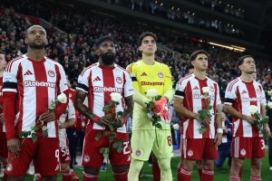 Ολυμπιακός: Συγκίνηση στο «Γεώργιος Καραϊσκάκης» για τα θύματα της Θύρας 7 (vid)