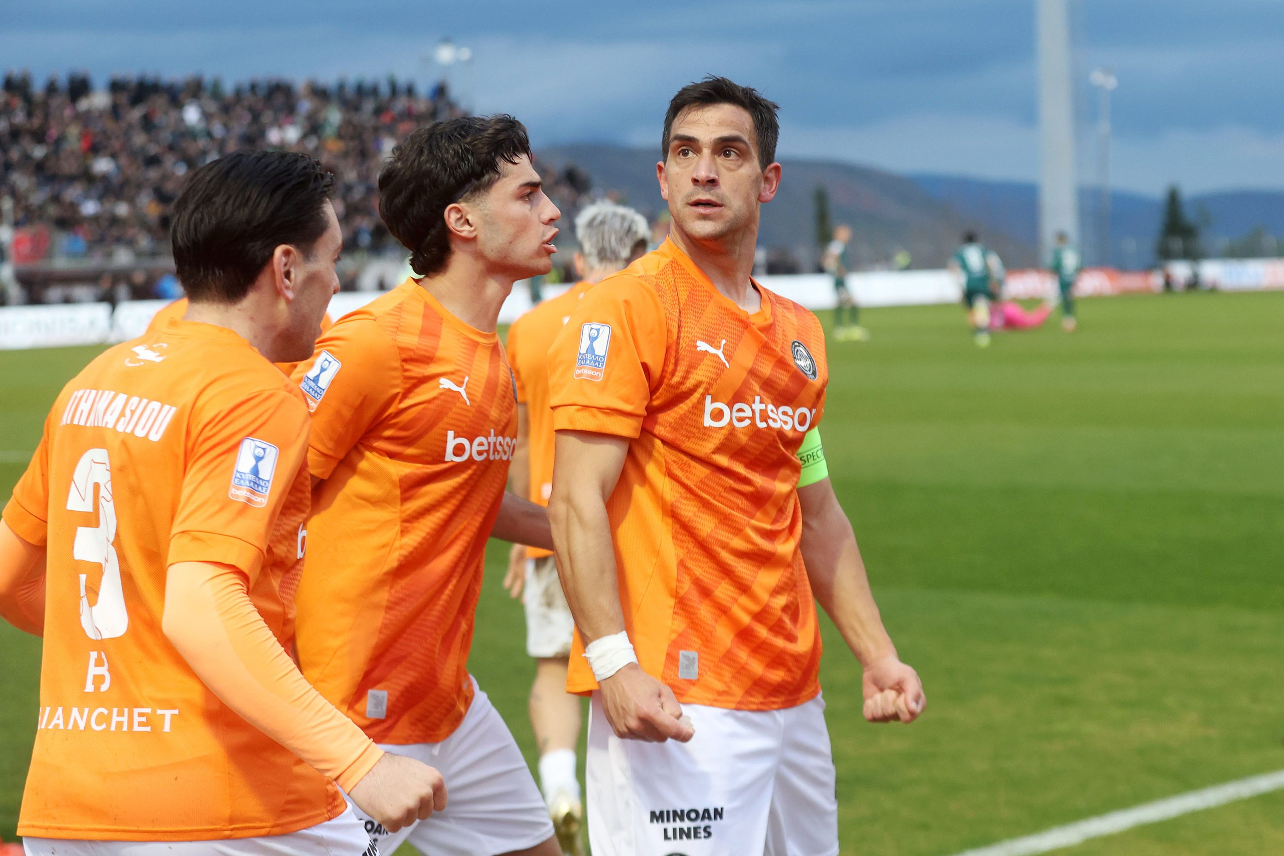 &Iota;&sigma;&tau;&omicron;&rho;&iota;&kappa;ή &pi;&rho;ό&kappa;&rho;&iota;&sigma;&eta; &gamma;&iota;&alpha; &tau;&omicron;&nu; &Omicron;&Phi;&Eta;: &Tau;&rho;ί&tau;&eta; &epsilon;&pi;&alpha;&rho;&chi;&iota;&alpha;&kappa;ή &omicron;&mu;ά&delta;&alpha; &mu;&epsilon; &delta;ύ&omicron; &sigma;&epsilon;&rho;ί &tau;&epsilon;&lambda;&iota;&kappa;&omicron;ύ&sigmaf; &Kappa;&upsilon;&pi;έ&lambda;&lambda;&omicron;&upsilon;