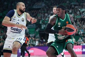 Η Φενέρμπαχτσε «έκλεψε» τη νίκη στο ΟΑΚΑ με buzzer beater του Μπόλντγουιν (83-85)