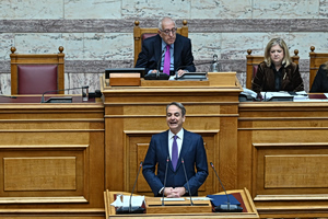 Μέτωπο Μητσοτάκη κατά Ανδρουλάκη: Ψέμα ότι η Ελλάδα είναι η ακριβότερη στην Ευρώπη