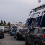 Κορυφώνεται η έξοδος των εκδρομέων του τριημέρου: Αυξημένη κίνηση στα λιμάνια – Πού επιλέγουν να ταξιδέψουν