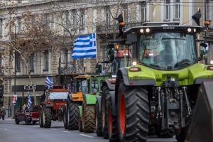 Αγρότες: Στις Αφίδνες τα πρώτα τρακτέρ – Πανελλαδικό συλλαλητήριο στις 16:00 στο Σύνταγμα