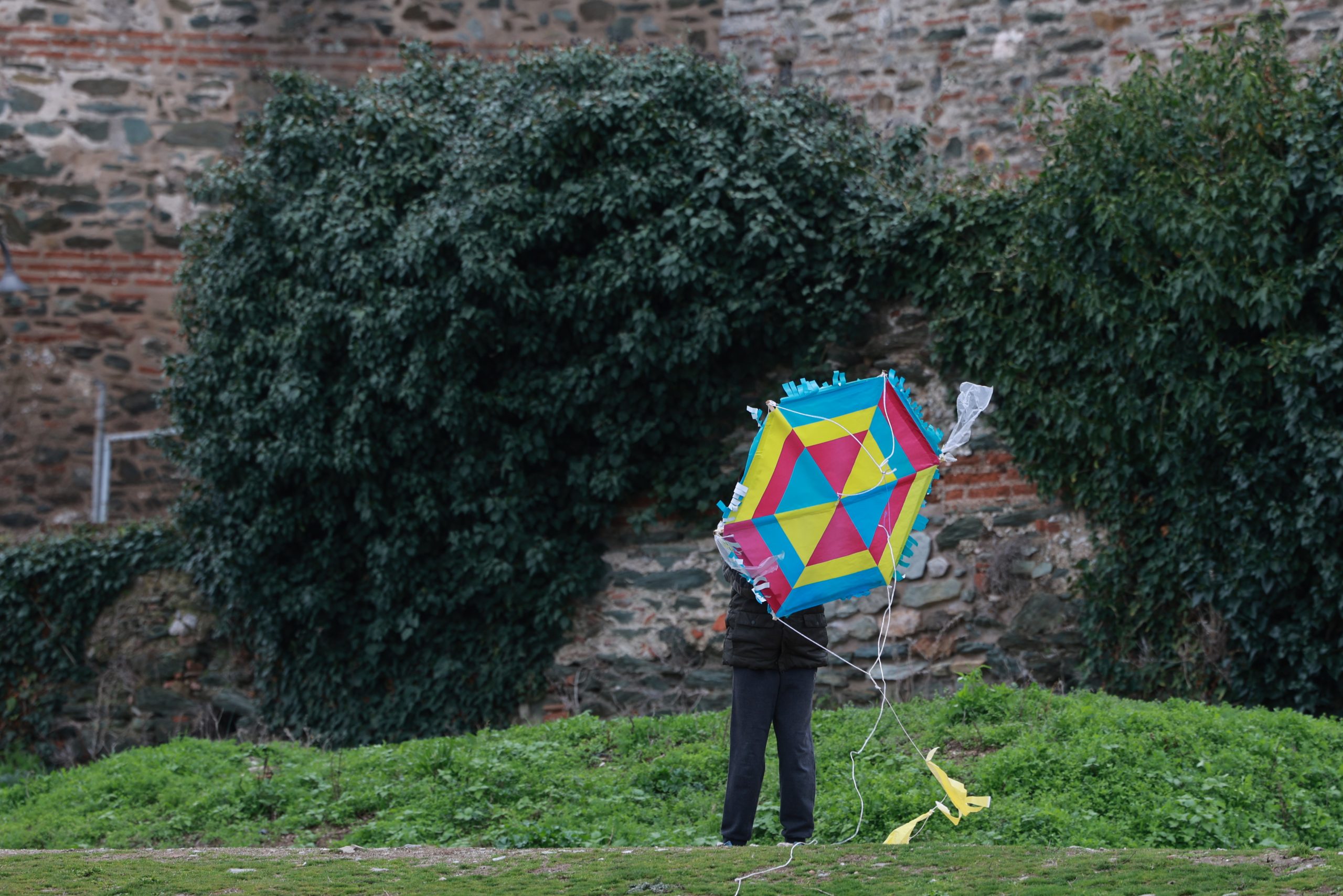 &Pi;ώ&sigmaf; &alpha;&mu;&epsilon;ί&beta;&epsilon;&tau;&alpha;&iota; &eta; &epsilon;&rho;&gamma;&alpha;&sigma;ί&alpha; &tau;&eta;&nu; &Kappa;&alpha;&theta;&alpha;&rho;ά &Delta;&epsilon;&upsilon;&tau;έ&rho;&alpha;