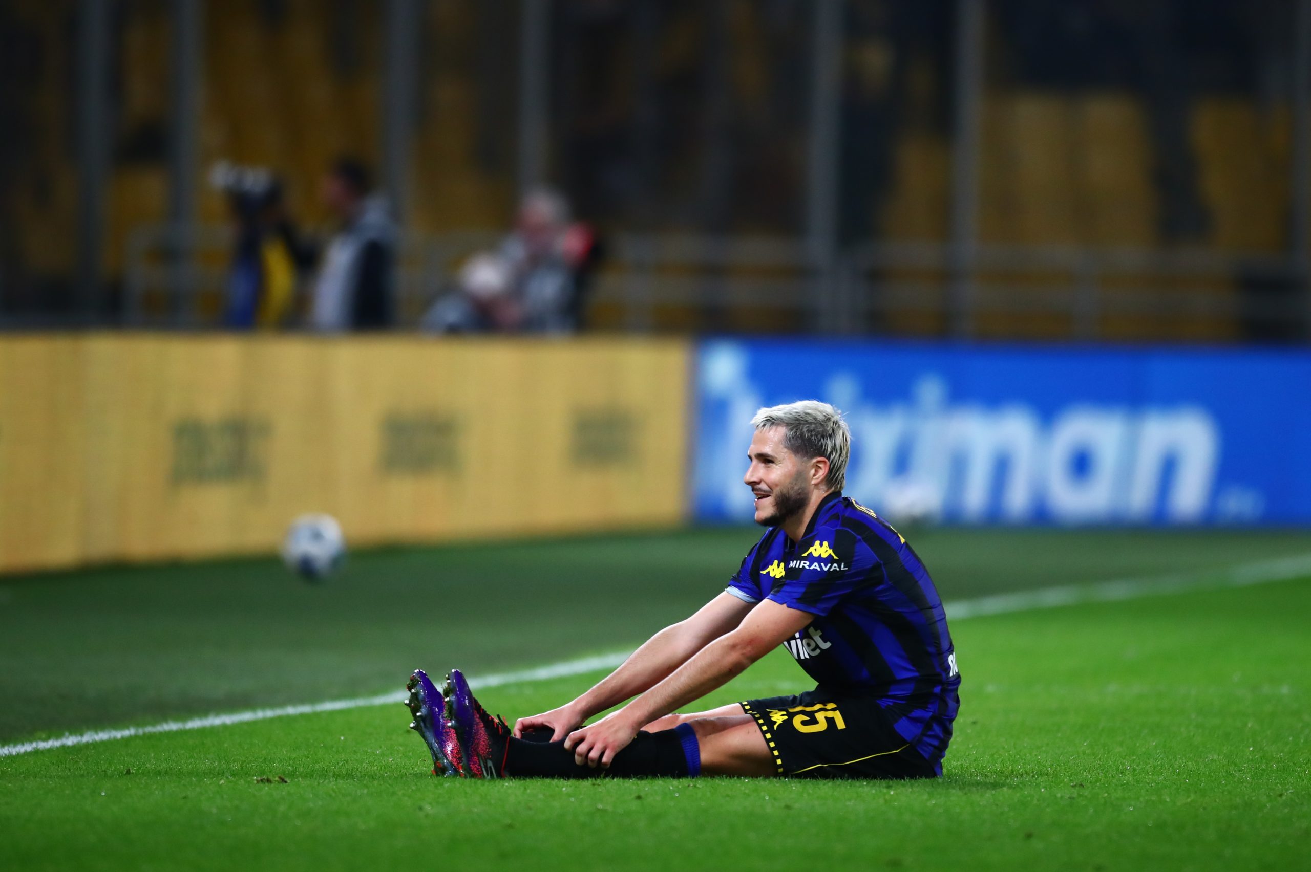 &Tau;&omicron; &laquo;2 &sigma;&tau;&alpha; 2&raquo;, &tau;&omicron; &tau;&rho;&omicron;&mu;&epsilon;&rho;ό &sigma;&epsilon;&rho;ί &tau;&omicron;&upsilon; &Tau;&epsilon;&chi;έ&rho;&omicron; &kappa;&alpha;&iota; &eta; &pi;&rho;ώ&tau;&eta; &epsilon;&iota;&kappa;ό&nu;&alpha; &gamma;&iota;&alpha; &Beta;ό&lambda;&omicron;