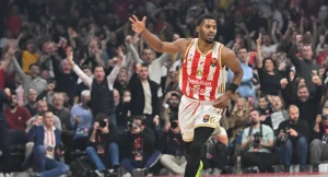 Ο Ερυθρός Αστέρας επικράτησε της Εφές με 91-81 σε ένα δυναμικό φινάλε