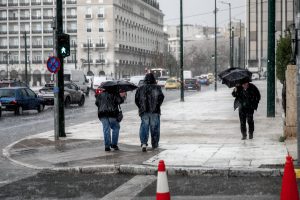 Σφοδρή κακοκαιρία πλήττει τώρα την Αττική – Πώς θα κινηθεί τις επόμενες ώρες