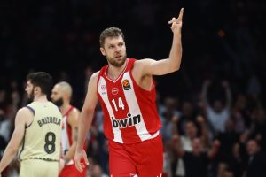 Βεζένκοφ για Dubai BC: «Απρόβλεπτη ομάδα, σημαντική η επιστροφή του Μούσα»