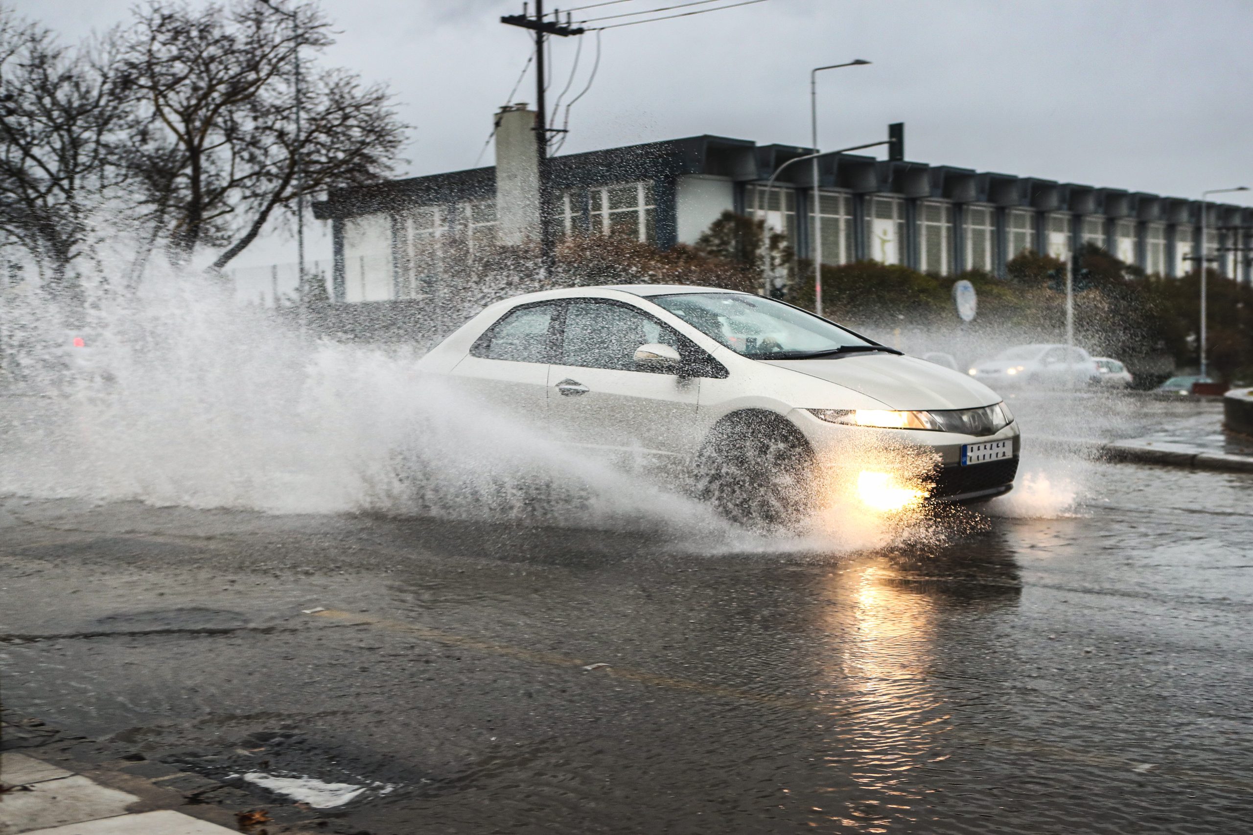 &Kappa;&alpha;&kappa;&omicron;&kappa;&alpha;&iota;&rho;ί&alpha;: &Kappa;&alpha;&tau;&alpha;&iota;&gamma;ί&delta;&epsilon;&sigmaf; &epsilon;&pi;&iota;&pi;έ&delta;&omicron;&upsilon; 3, &theta;&upsilon;&epsilon;&lambda;&lambda;ώ&delta;&epsilon;&iota;&sigmaf; ά&nu;&epsilon;&mu;&omicron;&iota; &kappa;&alpha;&iota; &alpha;&phi;&rho;&iota;&kappa;&alpha;&nu;&iota;&kappa;ή &sigma;&kappa;ό&nu;&eta; &ndash; &Tau;&iota; ώ&rho;&epsilon;&sigmaf; &theta;&alpha; &epsilon;&pi;&eta;&rho;&epsilon;&alpha;&sigma;&tau;&epsilon;ί &eta; &Alpha;&tau;&tau;&iota;&kappa;ή