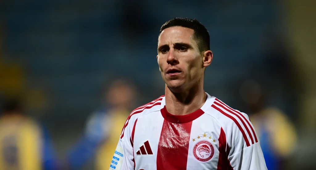 Αμφίβολη η συμμετοχή του Ποντένσε για την αναμέτρηση με τον Πανσερραϊκό